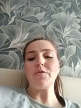 SweetyMommy77's Live XXX Chat