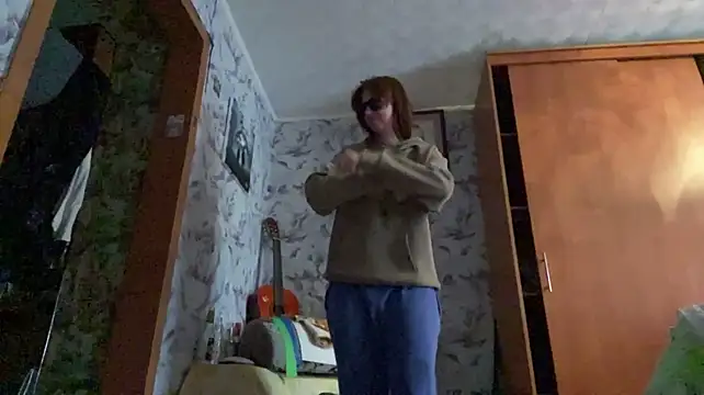 LareeHout Adlı Modelin Canlı XXX Sohbeti