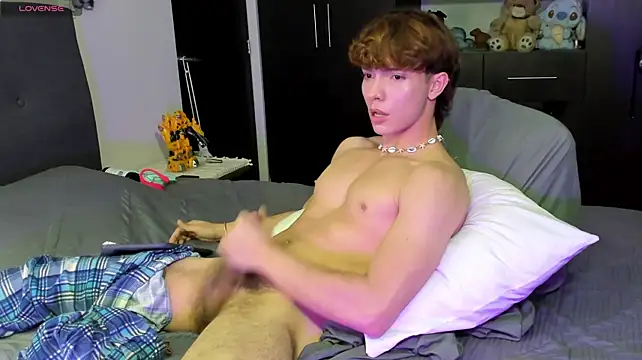 mateosantiago24's Webcam Show