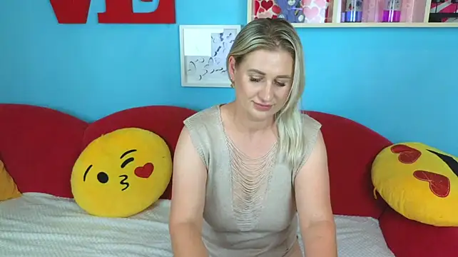 Karra_Vega Live XXX-chat