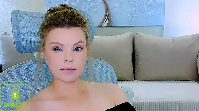 Glossier Live XXX-chat