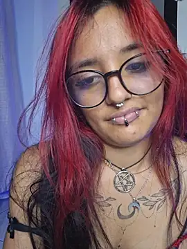 carolinerue's Live XXX Chat