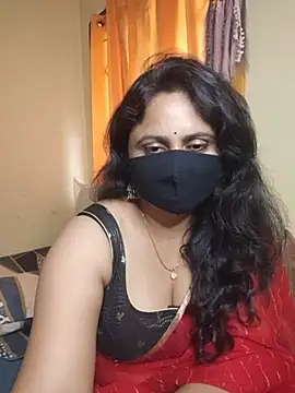 Sravvi499 Chat XXX in diretta
