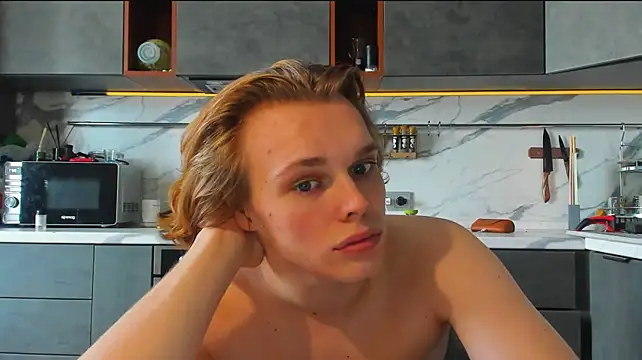 lolKenDowson Chat XXX in diretta