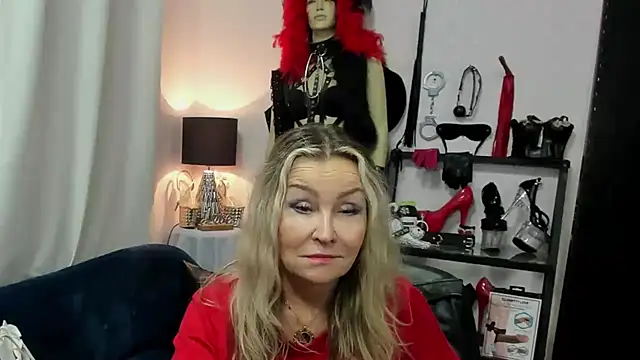 crystaLUX Chat XXX live