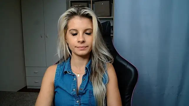 Chat XXX ao vivo de KristineGlow