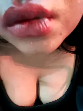 Chat +18 de Ramya_369 ao vivo