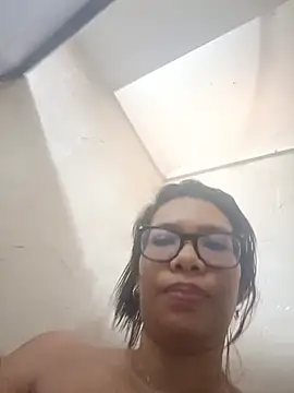 הופעת וובקאם של victoria_montiel1