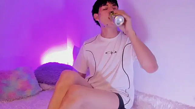 แชท XXX สดของ Aleaurarashii