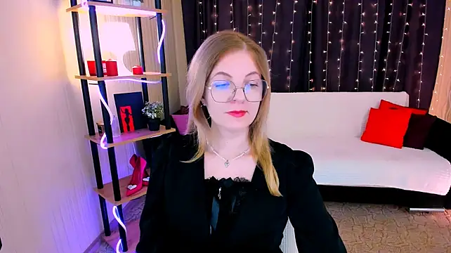 YourUniverser live XXX chat