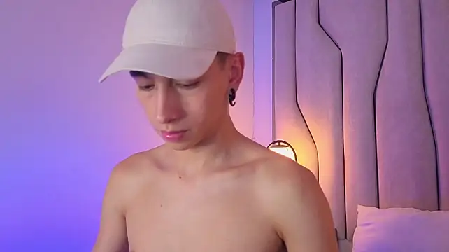 צ'אט XXX בשידור חי של lian_cameron