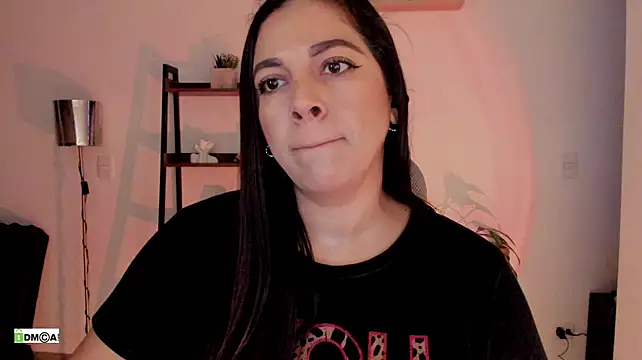 Chat XXX en directo de urcute_kitten