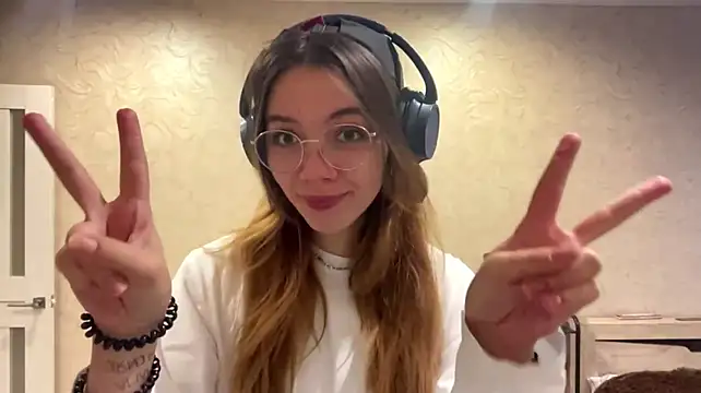 Chatroom XXX en direct de meowskyy