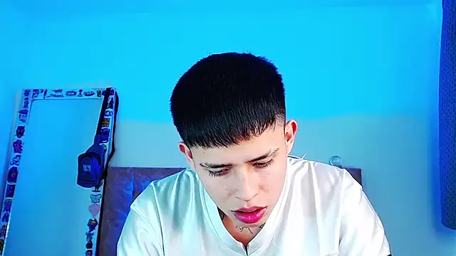 دردشة _justinmoon2 الجنسية المباشرة