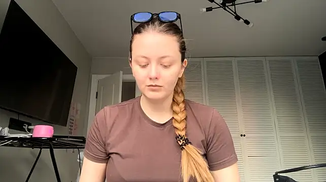 XXX chat uživo modela AttiringHallmark