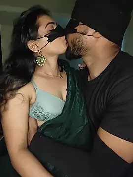 Lustycouple0867のライブXXXチャット