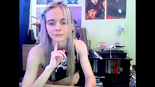 AdamTarlet XXX чат на живо
