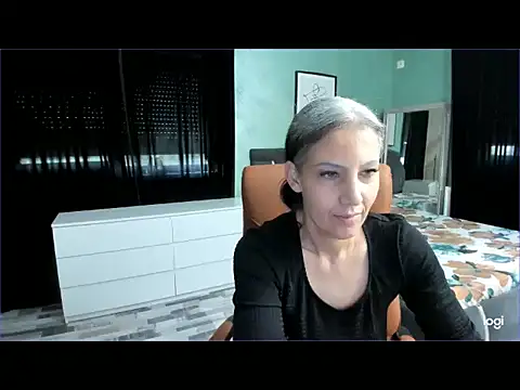 LexxxyDiamond – Live XXX-chat