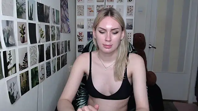 צ'אט XXX בשידור חי של CapriScorpion