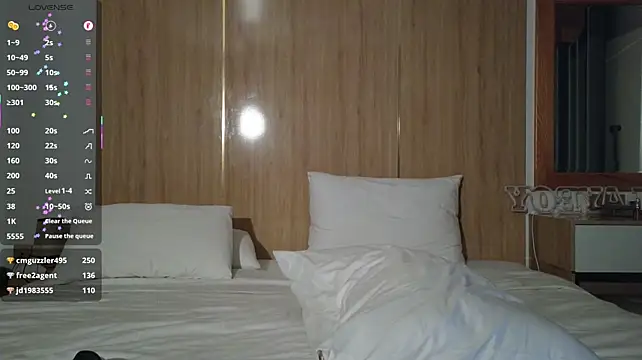 XXX chat uživo modela Sweet_Jealousy