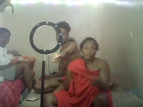 Beastnquinnshow Webcamshow