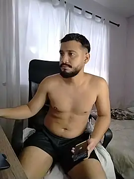 BadboyX333 live XXX chat