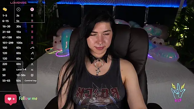 Chat XXX en directo de EmilyCandyy