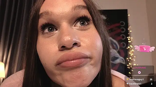 Živý XXX chat SophieTrner