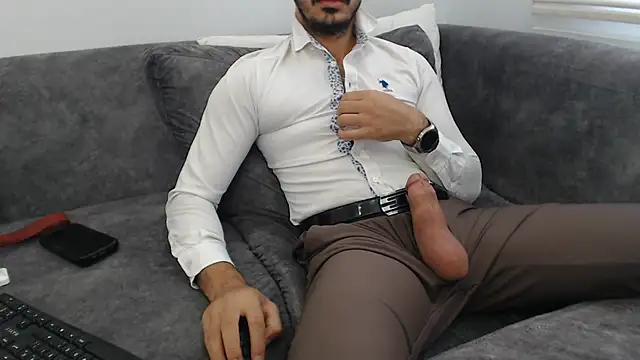 Naughtb0y Live XXX-Chat