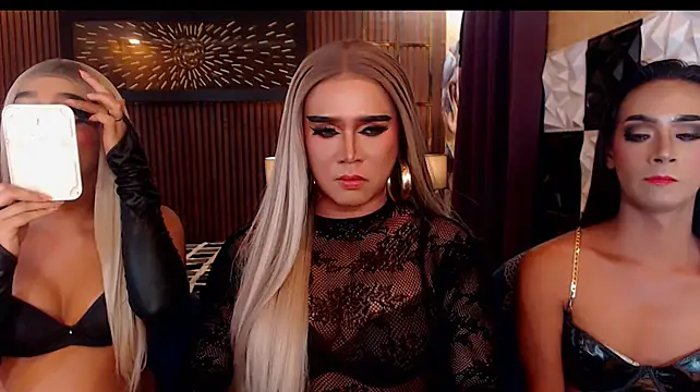MeatyCockAkira Live XXX Chat