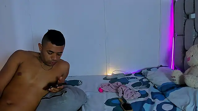 PureFire20 XXX чат на живо