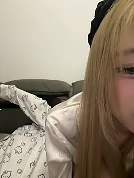 XXX chat uživo modela yyydgda