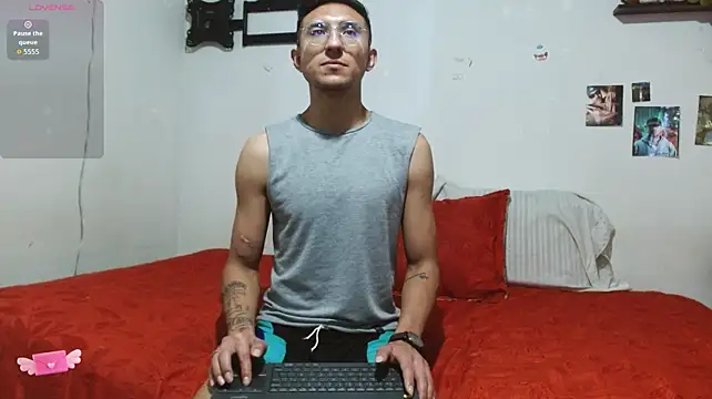 Živý XXX chat samfox_
