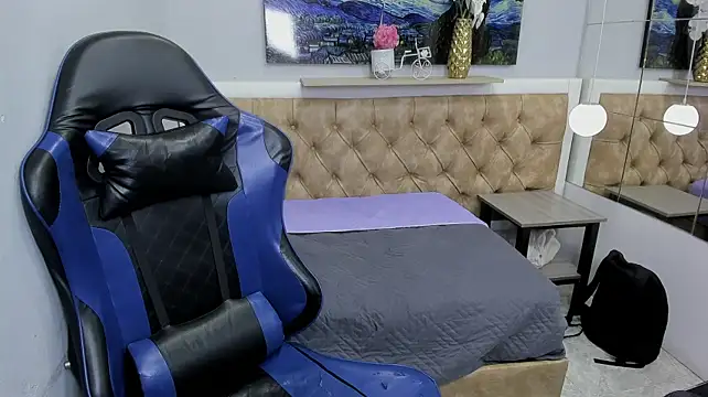 Živý XXX chat StiwenTwink