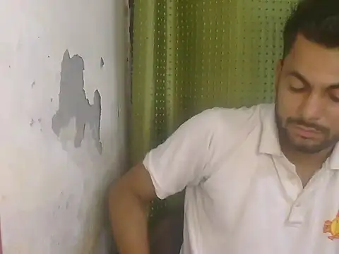 Stubborndesiboy Adlı Modelin Canlı XXX Sohbeti