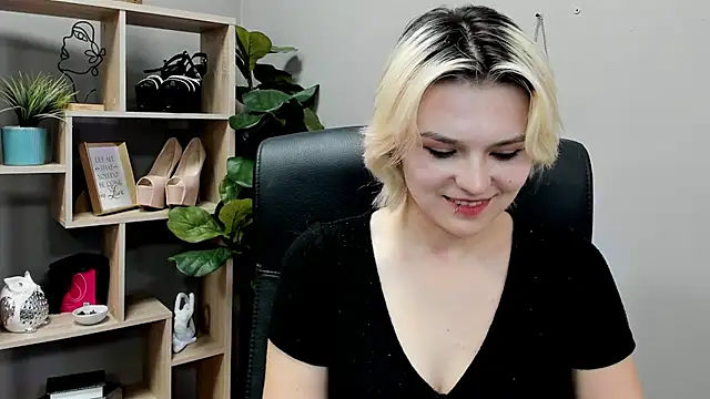 SweetLilyxo's Live XXX Chat