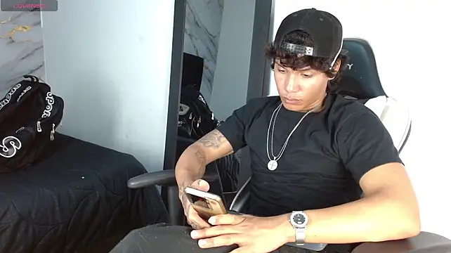 MaximilianRoth Chat XXX live