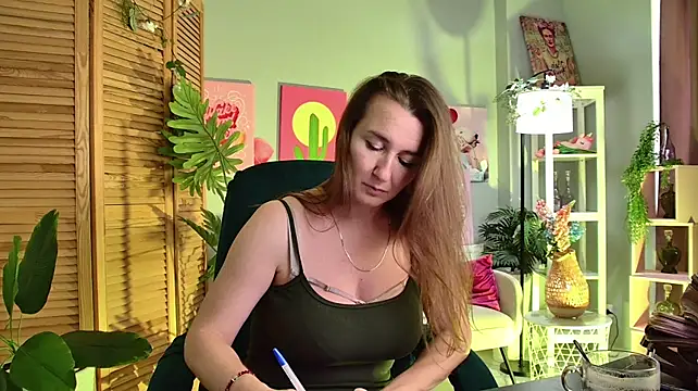 دردشة Golden_Dragon الجنسية المباشرة