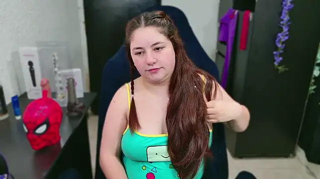 ann_bronw Adlı Modelin Canlı XXX Sohbeti