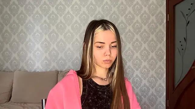 ElmiraDabato's Live XXX Chat