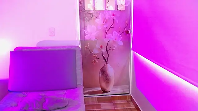 XXX chat uživo modela milfrousse