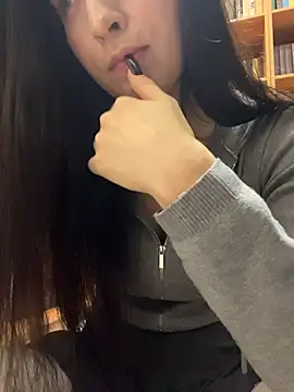 Holly_Play's Live XXX Chat