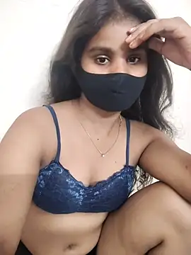 yours_queen_ Adlı Modelin Canlı XXX Sohbeti