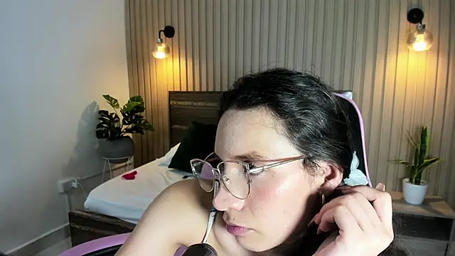 valeryn__rosse's Live XXX Chat