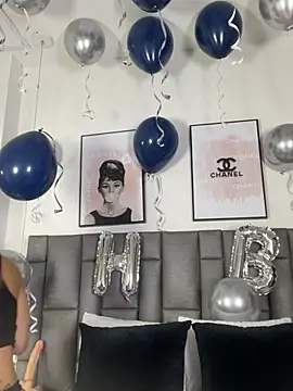 XXX chat uživo modela JuliaColemann