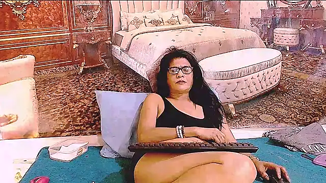 IndianAllure 라이브 XXX 채팅