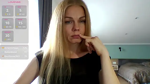 Tina5394's Live XXX Chat