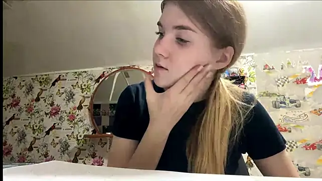 VerdaGormly's Live XXX Chat