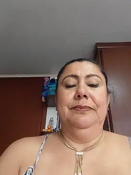 EmmaJhomson Adlı Modelin Canlı XXX Sohbeti