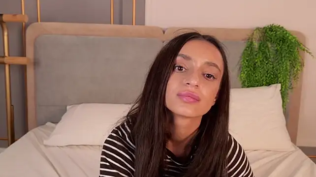 AdoraCortes 라이브 XXX 채팅